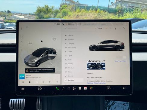 Used 2024 Tesla Model 3 Performance AWD/4WD image 42