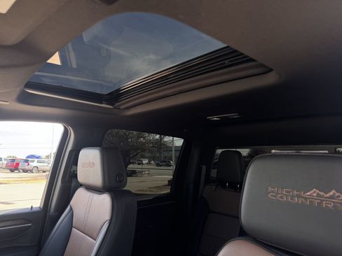 Used 2024 Chevrolet Silverado 2500 High Country w/ High Country Premium Package image 26