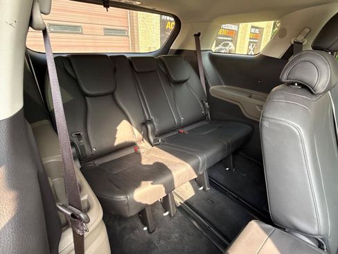 Used 2026 Kia Carnival FWD image 22
