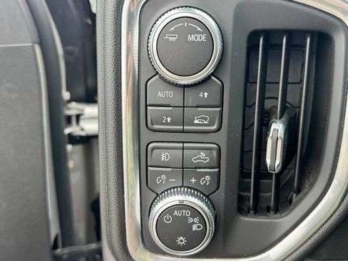 Used 2020 GMC Sierra 1500 Elevation w/ Elevation Value Package AWD/4WD image 18
