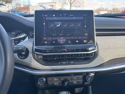 Used 2023 Jeep Compass Latitude w/ Convenience Group