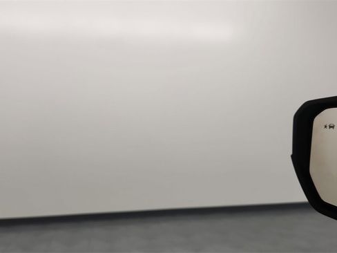 Used 2023 GMC Canyon AT4 w/ LPO, Sports Bar Package image 20