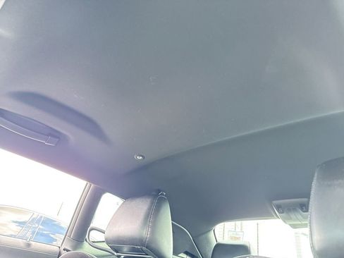 Used 2022 Dodge Challenger R/T w/ Plus Package image 21