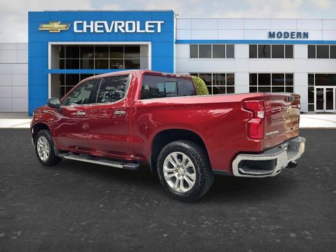 Used 2025 Chevrolet Silverado 1500 LTZ w/ LTZ Premium Package AWD/4WD image 3