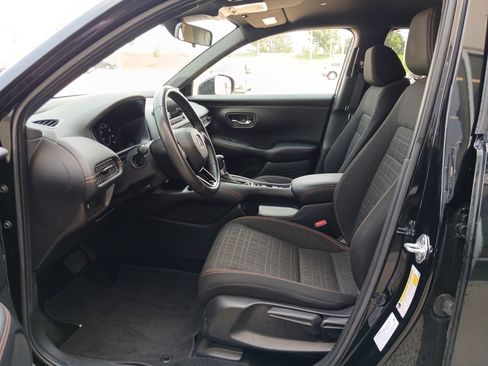 Used 2024 Honda HR-V Sport image 8