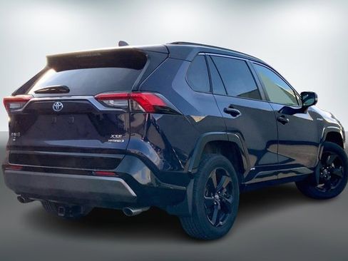Used 2020 Toyota RAV4 XSE image 12