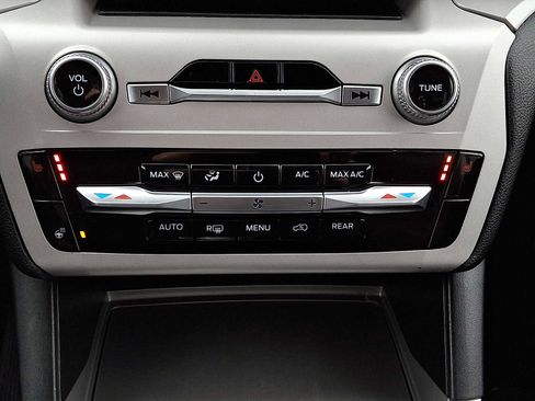 Certified 2024 Ford Explorer XLT w/ Equipment Group 202A image 17