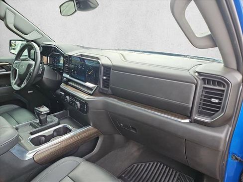 Used 2023 Chevrolet Silverado 1500 RST w/ Texas Edition Plus AWD/4WD image 19