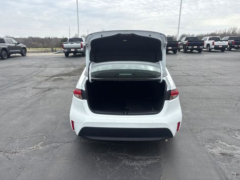 Certified 2025 Toyota Corolla LE image 10