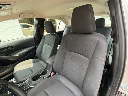 Used 2025 Toyota Corolla LE FWD image 25