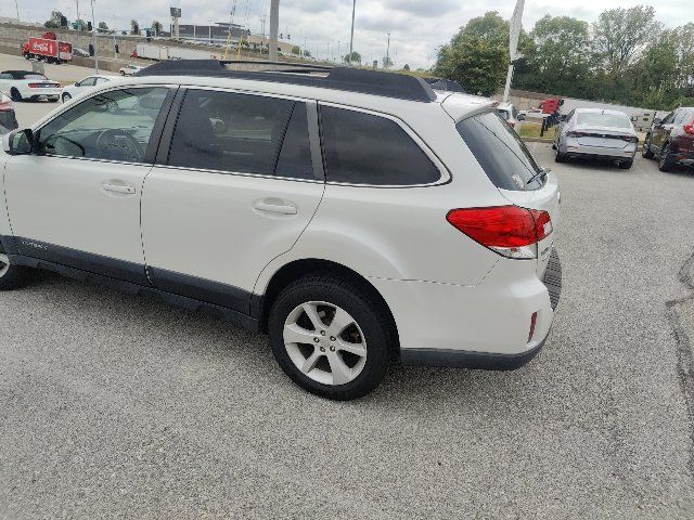 Used 2014 Subaru Outback 2.5i Premium AWD/4WD image 14
