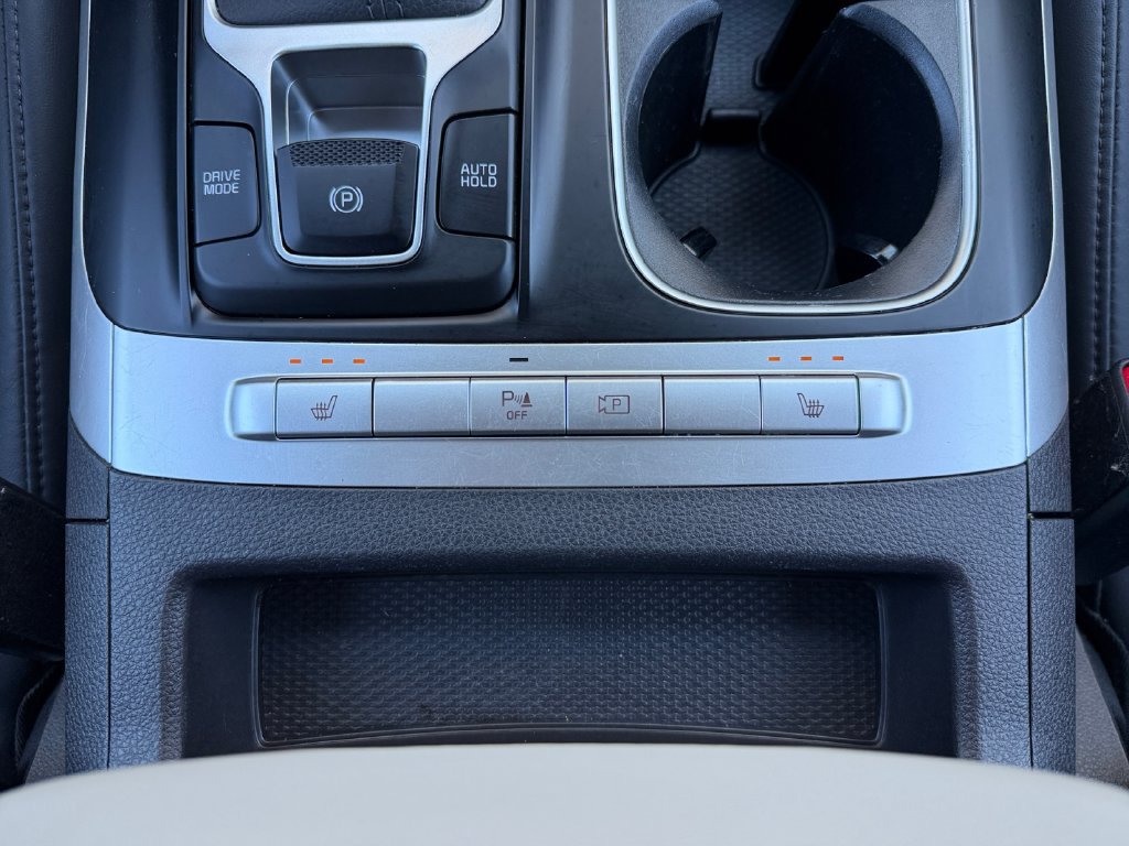 Used 2022 Kia Carnival LX FWD image 13