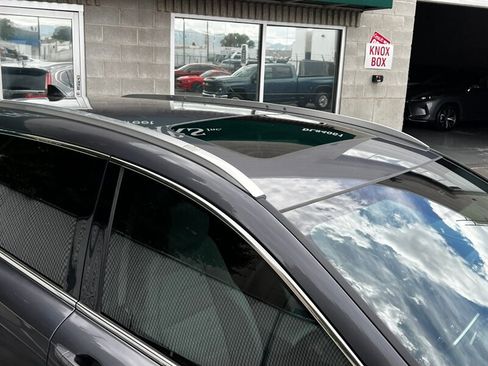 Used 2017 Honda CR-V Touring image 10