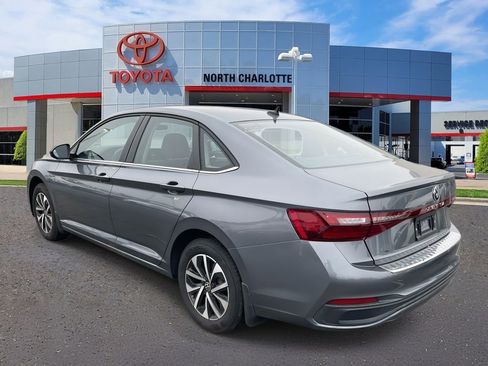 Used 2025 Volkswagen Jetta S image 8