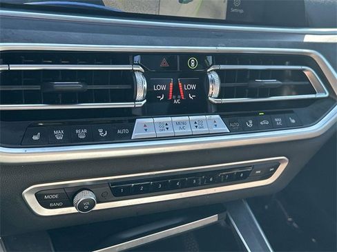 Used 2023 BMW X5 xDrive40i w/ Premium Package image 39