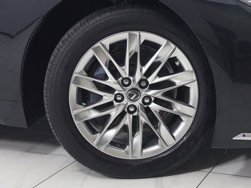 Used 2021 Lexus LS 500 AWD image 17