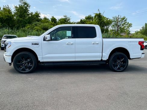 New 2025 Ford F150 Lightning Platinum w/ Dark Elements Package AWD/4WD image 13