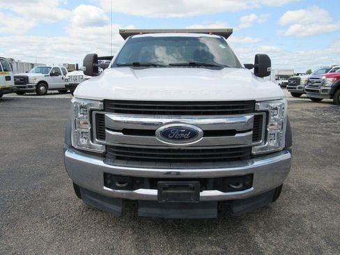 Used 2018 Ford F550 4x4 Regular Cab Super Duty image 8