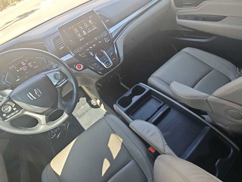 Used 2021 Honda Odyssey Touring image 23