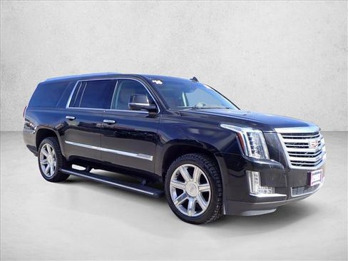 Used 2016 Cadillac Escalade ESV Platinum image 6