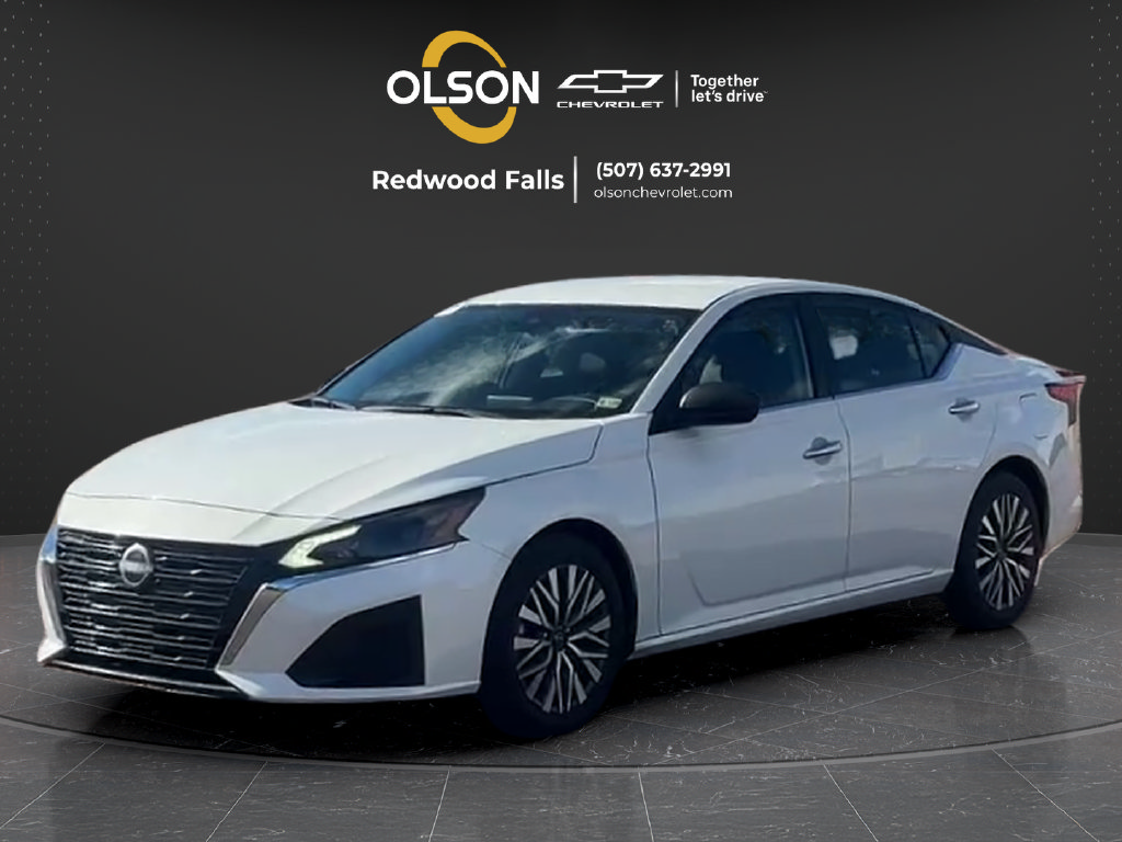 Used 2024 Nissan Altima 2.5 SV FWD image 1