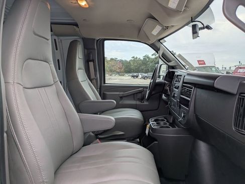 New 2025 Chevrolet Express 2500 w/ Driver Convenience Package image 30