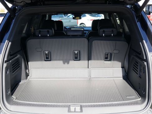 Used 2025 Buick Enclave Preferred w/ Power Package image 26