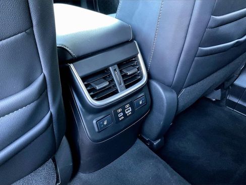 Used 2024 Subaru Outback Limited image 10