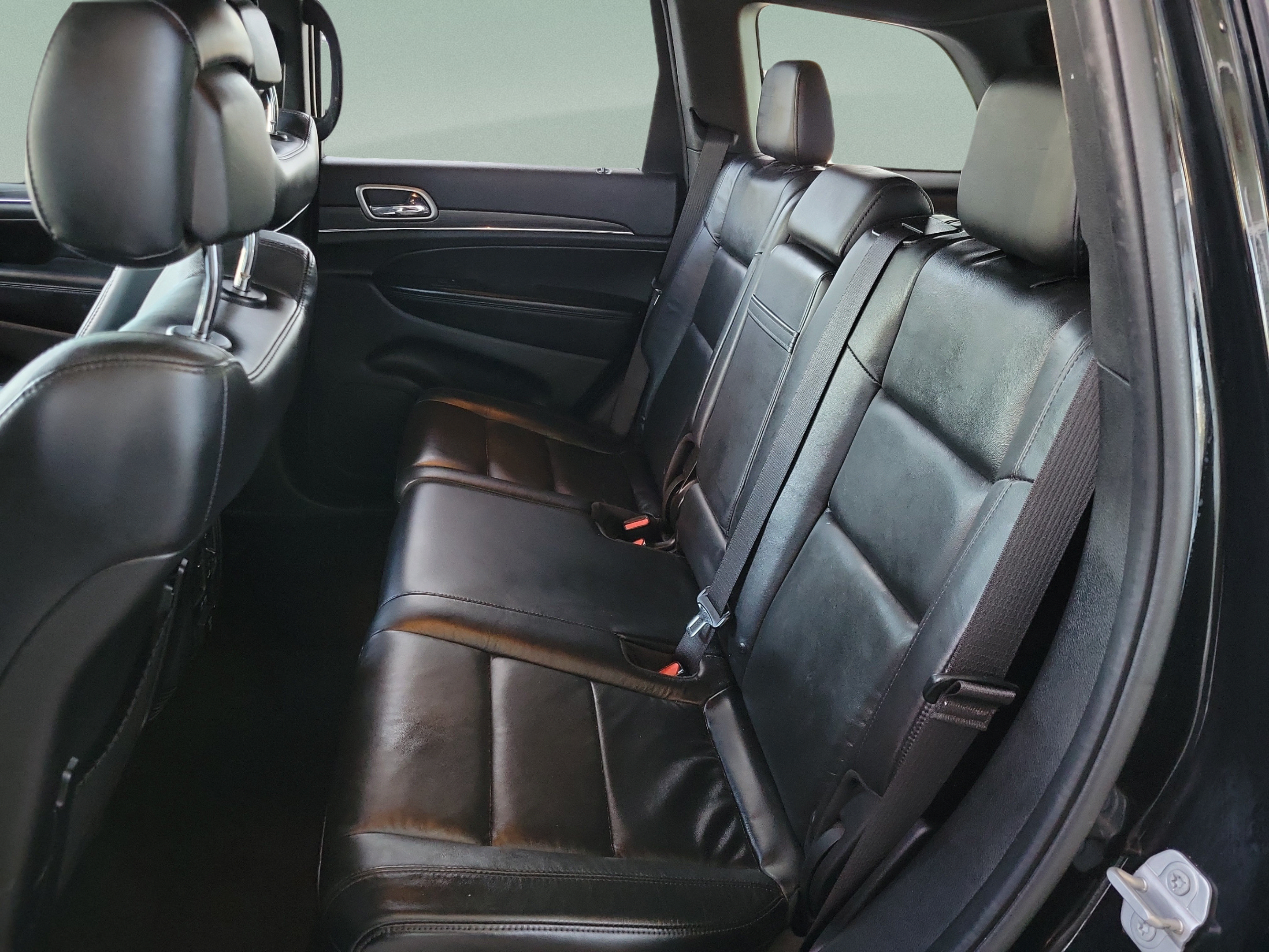 Used 2022 Jeep Grand Cherokee Limited AWD/4WD image 27