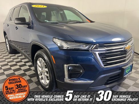 Used 2023 Chevrolet Traverse LS AWD/4WD image 1