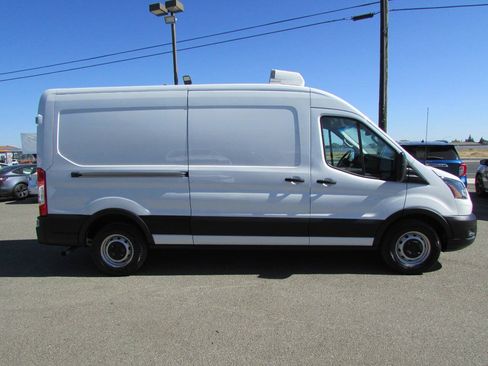 Used 2021 Ford Transit 150 Medium Roof RWD image 5