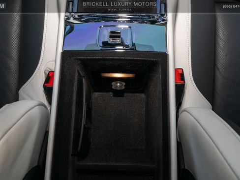 Used 2022 Rolls-Royce Cullinan AWD/4WD image 37