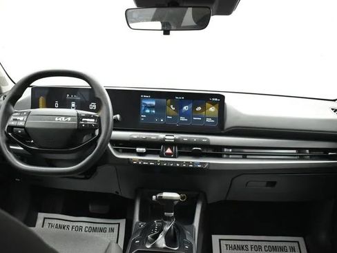 Used 2025 Kia K4 FWD image 18