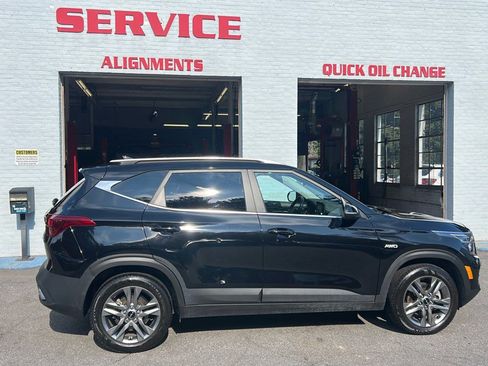 Used 2023 Kia Seltos S image 8