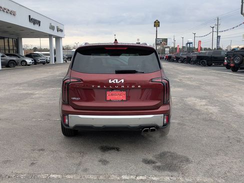 Used 2024 Kia Telluride SX image 4