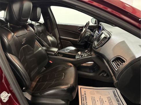 Used 2016 Chrysler 200 S w/ Navigation & Sound Group I image 27