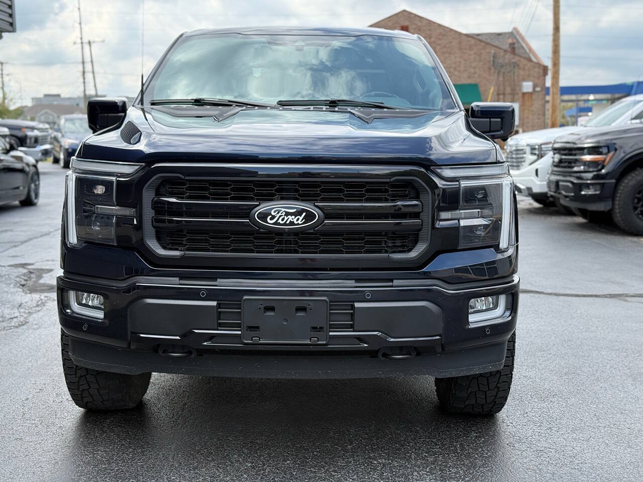 Used 2024 Ford F150 Lariat AWD/4WD image 2