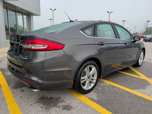 Used 2018 Ford Fusion SE FWD image 7