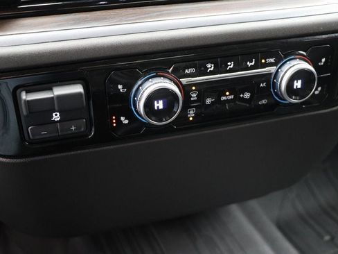 Used 2023 GMC Sierra 1500 SLT w/ X31 Off-Road Package image 20