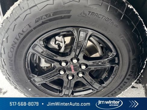 Certified 2023 GMC Acadia AT4 image 4