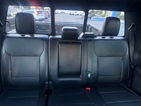 Used 2025 Ford F150 Lariat AWD/4WD image 44