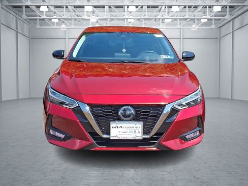Used 2021 Nissan Sentra SR w/ Electronics Package FWD image 2