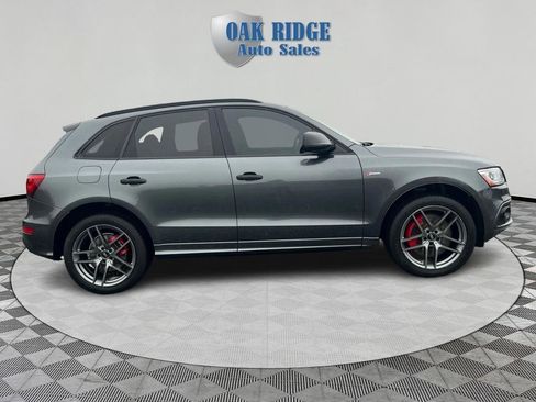 Used 2017 Audi SQ5 Premium Plus w/ Technology Package image 4