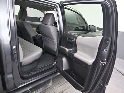 Used 2022 Toyota Tacoma SR5 image 11