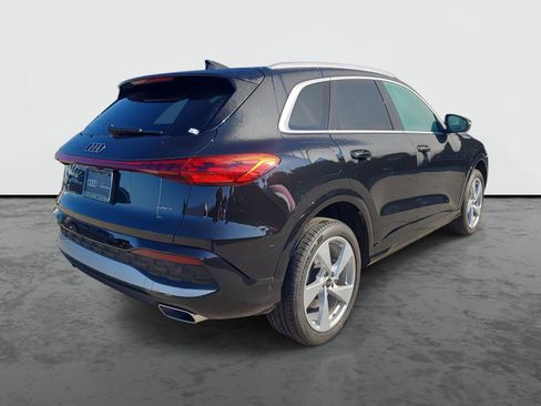 Used 2025 Audi Q5 Premium w/ Premium Plus AWD/4WD image 4