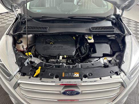 Used 2017 Ford Escape Titanium w/ Equipment Group 301A AWD/4WD image 29