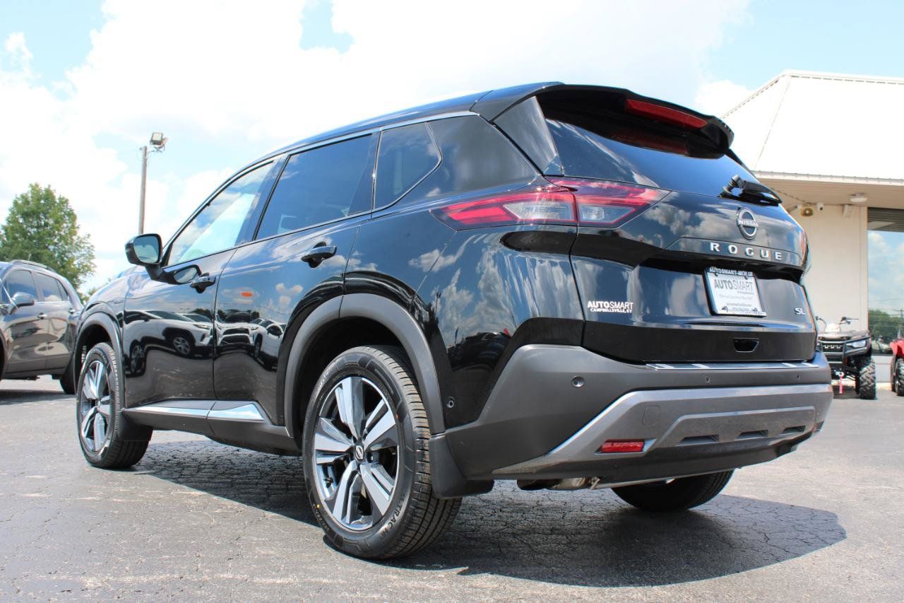 Used 2023 Nissan Rogue SL w/ SL Premium Package FWD image 11
