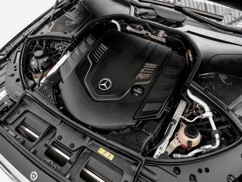 Used 2023 Mercedes-Benz S 580 4MATIC Sedan w/ AMG Line image 44