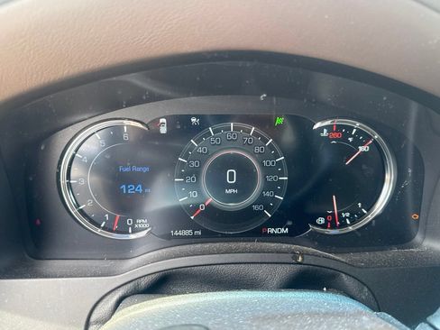 Used 2016 Cadillac Escalade Premium AWD/4WD image 14