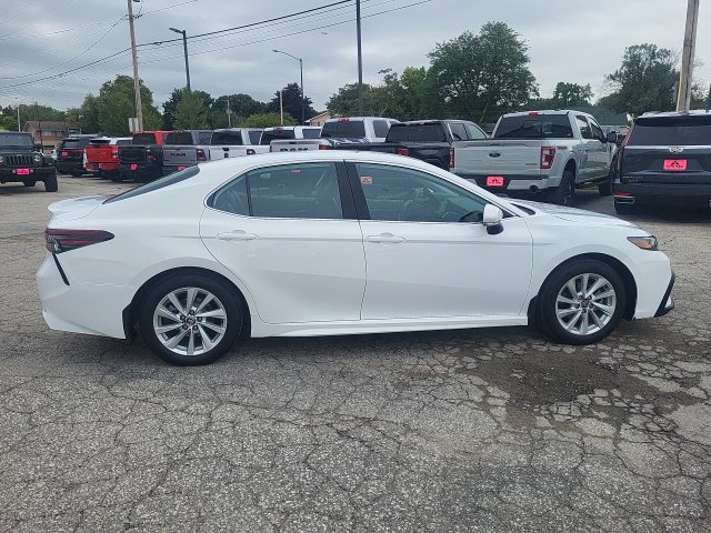 Used 2024 Toyota Camry SE FWD image 15